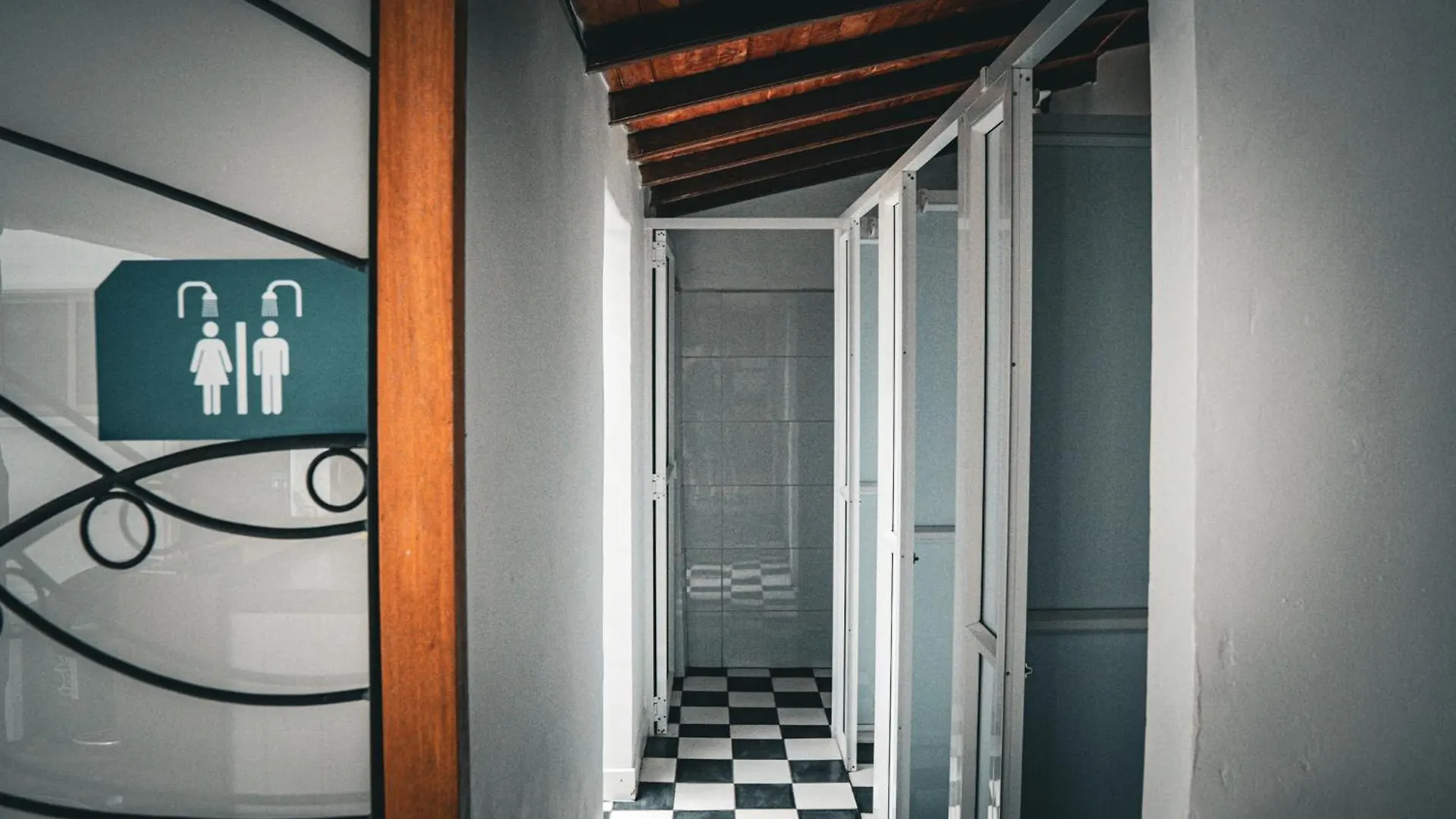 Lucca Hostel Medellín Affittacamere
