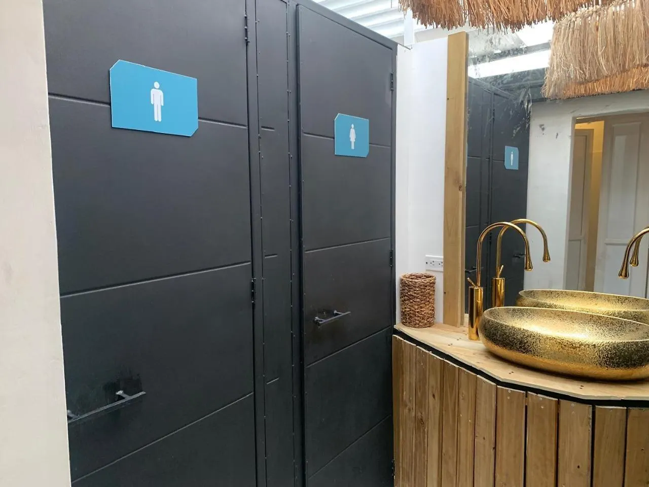 Lucca Hostel Medellín 0*,