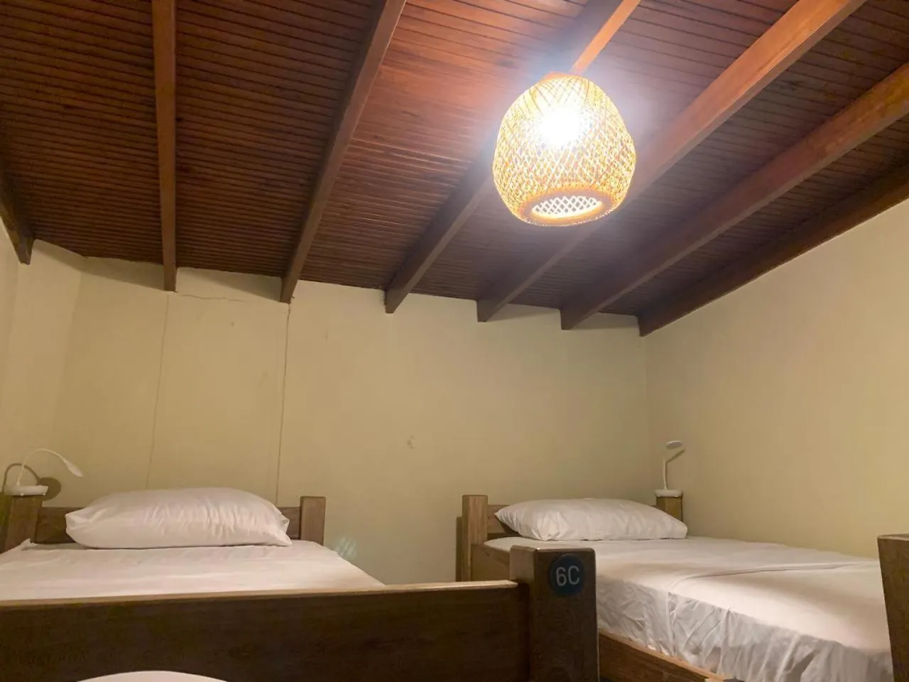 Lucca Hostel Medellín Penzion