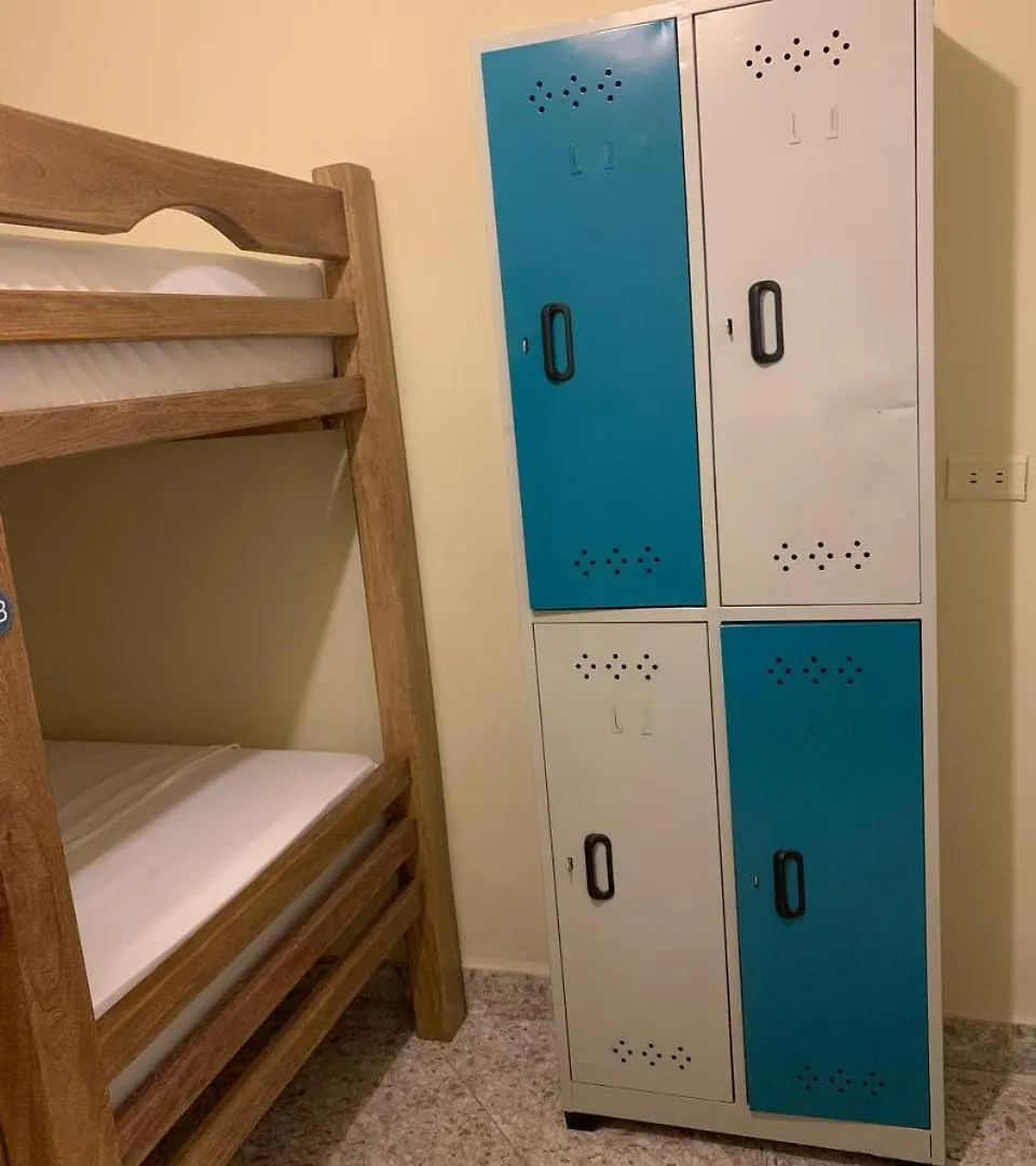 בית הארחה Lucca Hostel מדיין קולומביה